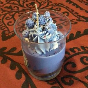 Blueberry candle